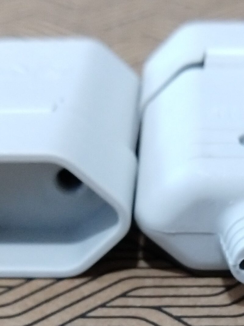 Cod. 5087 Plug Femea desmontavel 2 Pinos 10A - 250V