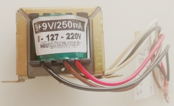 Cod. 8871 Transformador 9+9V 250mA 110  220V AC - Marca Gilson