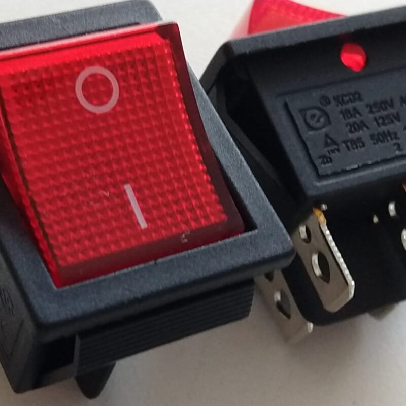 Cod.11153 Chave Gangorra On Off KCD2 -201n 25x25mm vermelha acesso direto 16A 250V.