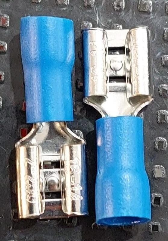 Cod.12777 Terminal  Garfo Femea Ensolado Azul  FDD-5,5 mm