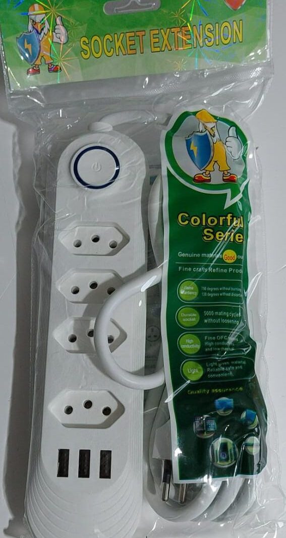 Cod.13189 Filtro de Linha 3 metros Com 04 Tomadas 3 Porta USB - Bivot- 2500wts- socket