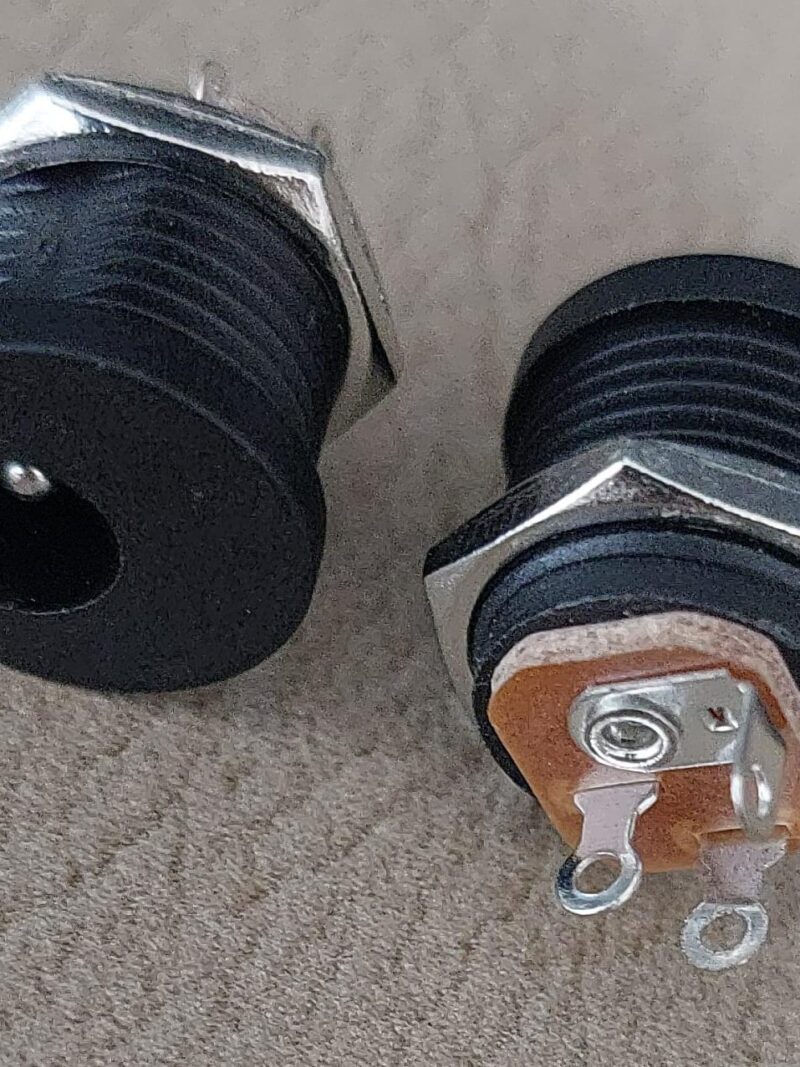 Cod.14621 Conector Plug Jack Femea J4 - P4 2.1XX5.5mm