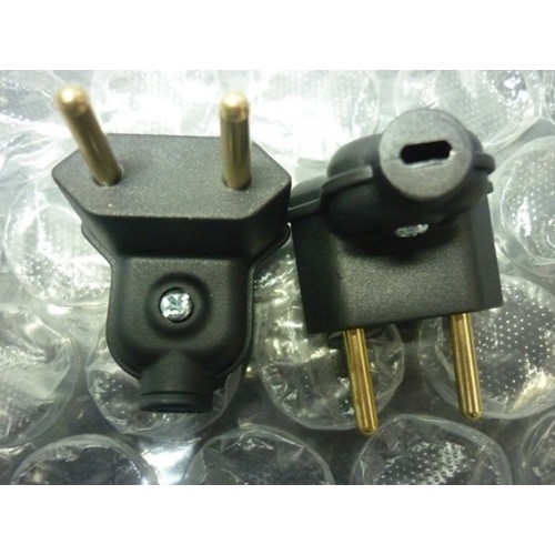 Cod.2361 Plug Macho Triangular 2P 10a  220v Preto - Mar-Girius.