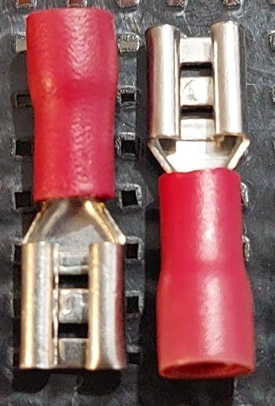 Cod.4070 Terminal Encaxe Femea Com Capa 5,6mm