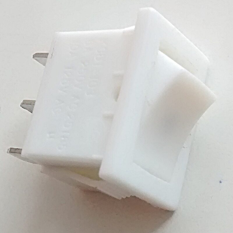 Cod.5133 Chave tecla gangorra branca 3 polos  KCD1-103 6A  250V.