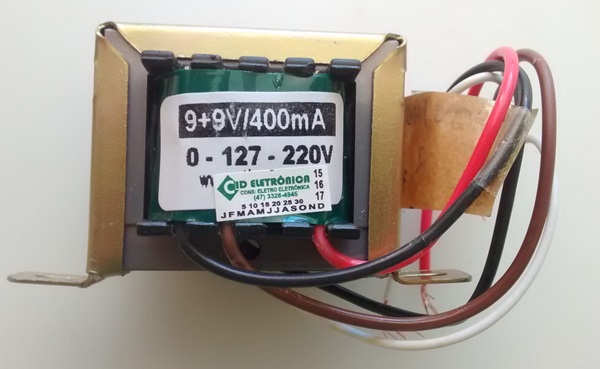 Cod.7119 Transformador 9+9V 400mA 110  220V AC - Marca Gilson.